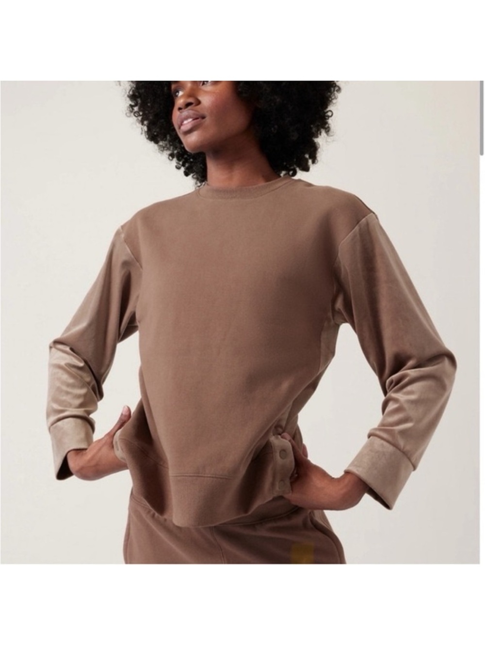 Athleta‎ Retroplush Velvet Crewneck Sweatshirt in brown with snap sides size M